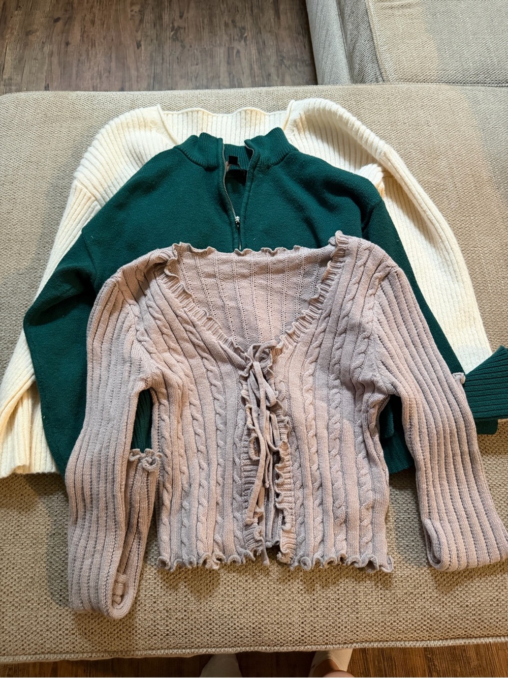 Dkny Cream, Forest Green & Taupe Sweater Set